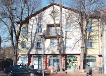 Zrewitalizowany budynek był wcześniej hotelem.