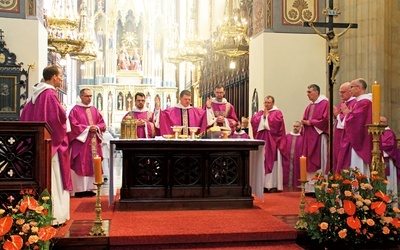 W dominikańskiej świątyni życie duszpasterskie trwa nieprzerwanie od ośmiu wieków.