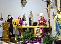 Poranna liturgia z biskupem świdnickim.