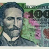 Kilka projektów miał banknot o nominale 10 000 zł ze Stanisławem Wyspiańskim. Pierwszą wersję wizerunku wzorowano na autoportrecie artysty, co też się nie spodobało. Władze PRL uznały, że Wyspiański musi być starannie uczesany i porządnie ubrany, dlatego taki jego portret widnieje na banknocie. 