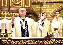 	Arcybiskup Górzyński zachęcał do odczytywania  woli Pana w swoim życiu.