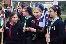 	Gromady wilczków i harcerzy przybyły do Słupska, by modlić się, formować i grać.