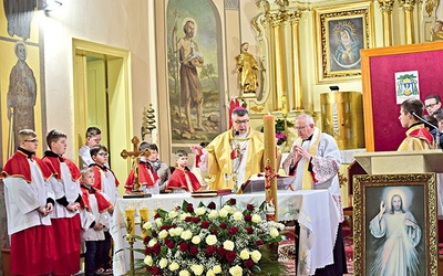 Wydarzenie rozpoczęło się Mszą św. pod przewodnictwem  bp. Wojciecha Osiala.