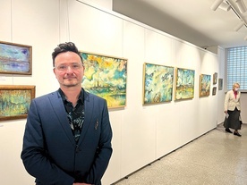 ▲	Artysta po raz pierwszy prezentuje swoje obrazy w Katowicach.