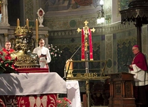 ▼	W uroczystościach zygmuntowskich po raz pierwszy uczestniczył bp Szymon Stułkowski.