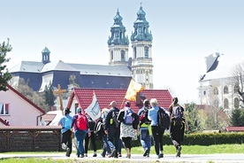 Widok kościoła sanktuaryjnego motywował  do ostatniego wysiłku.