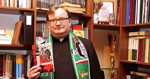 Kiedy atakowany jest Kościół, kibice zachowują się jak trzeba