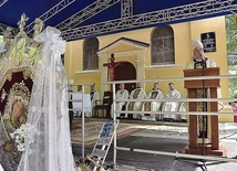 Liturgii przewodniczył biskup pomocniczy z Torunia, gdynianin.