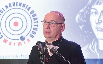 ▲	– Badacz mógł tutaj dochodzić do poznania piękna zamysłu Bożego stworzenia – akcentował bp Janusz Ostrowski.