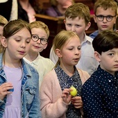 	Po Eucharystii odbył się koncert pieśni maryjnych w wykonaniu dzieci.