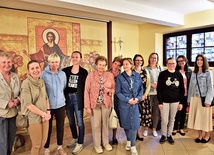 	W parafii katedralnej pw. Wniebowzięca NMP i św. Mikołaja grupa kobiet spotkała się, by porozmawiać o macierzyństwie.