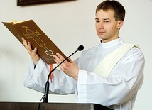 Ich zadaniem jest wspomaganie pasterzy w posłudze liturgicznej i duszpasterskiej.