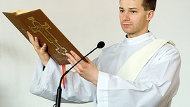 Ich zadaniem jest wspomaganie pasterzy w posłudze liturgicznej i duszpasterskiej.