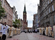 Pierwszy ołtarz usytuowany będzie na przedprożu Ratusza  przy ul. Długiej.