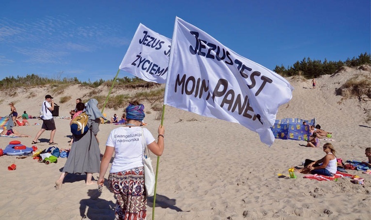 Bez udziału wspólnot ewangelizacja na miarę wyzwań byłaby niemożliwa.