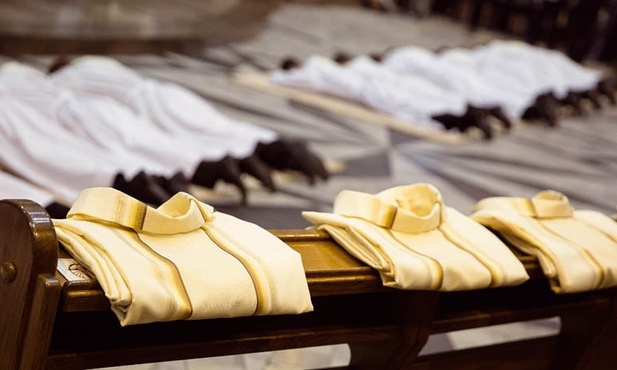 Kapłan na dzisiejsze czasy. Przed jakimi wyzwaniami stoją seminaria duchowne?