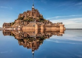 Opactwo Mont-Saint-Michel reaktywowano w 1966 roku, a niemal pół wieku temu trafiło na światową listę UNESCO.