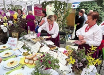 	Można było spróbować lokalnych smakołyków.