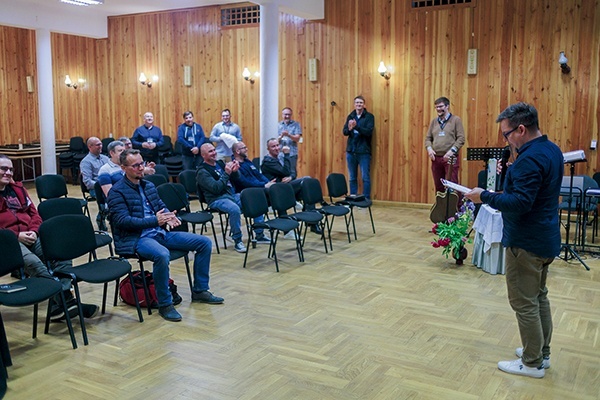 W spotkaniu uczestniczyło 20 mężczyzn z Bielawy, Dzierżoniowa, Kłodzka, Ząbkowic Śl. i Świdnicy. 