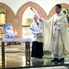 Ten wizerunek oraz relikwie towarzyszą tradycyjnie młodzieży z naszego regionu podczas diecezjalnych czuwań.