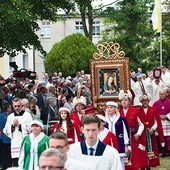 	Eucharystię koncelebrowali biskupi naszej diecezji oraz wielu kapłanów z każdego zakątka diecezji.