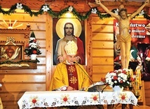 ▲	Msza dziękczynna w rodzinnej wsi.