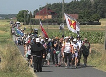 ◄	Cała pielgrzymia wędrówka jest modlitwą.