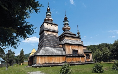 Dawna cerkiew greckokatolicka  pw. św. św. Kosmy  i Damiana  w Krempnej.