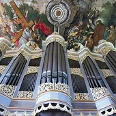 Organy w kościele NSPJ w Stegnie.