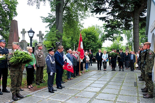Spotkali się przy grobie pierwszego ordynariusza.