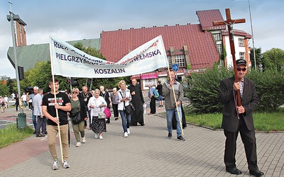 Pielgrzymi wyruszyli z Koszalina, by po dwóch godzinach dojść  na Górę Chełmską.