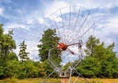 Jeden z trzech zachowanych radioteleskopów z lat 50., który dzięki dr. Wolakowi został poddany renowacji.