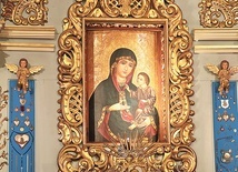 	Obraz MB Czanieckiej w głównym ołtarzu stuletniego kościoła.