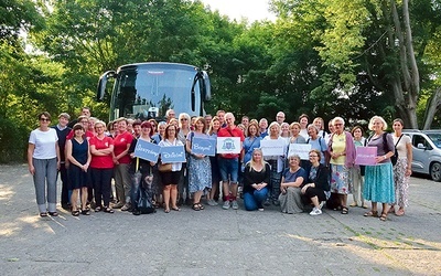 	Słuchacze nie tylko się uczą, ale też wspólnie spędzają czas na rekolekcjach.