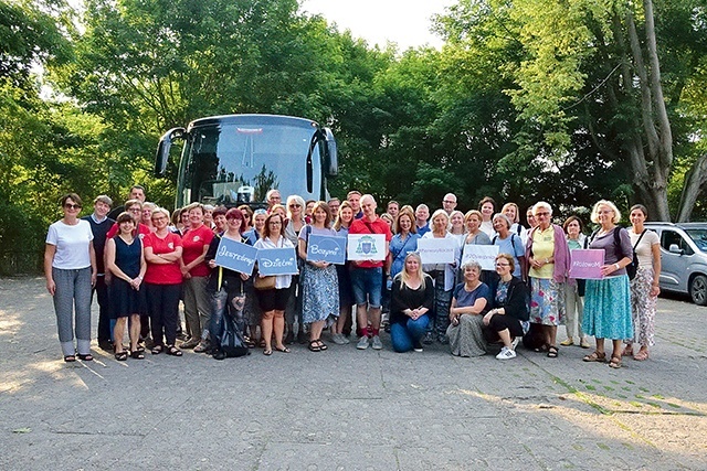 	Słuchacze nie tylko się uczą, ale też wspólnie spędzają czas na rekolekcjach.