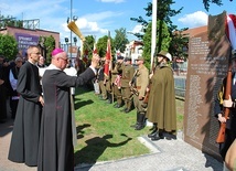 ▲	Inicjatorem uroczystości było Stowarzyszenie Historyczne im. 11 Grupy Operacyjnej NSZ.