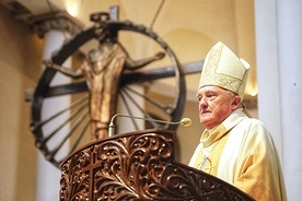 – Nie przestawajcie pilnować kursu na Ewangelię – apelował metropolita warszawski.