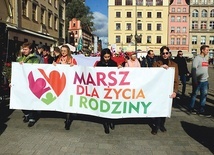 W ubiegłorocznym pochodzie wzięło udział około tysiąca osób.