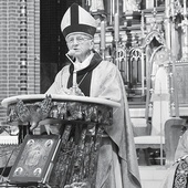 ▲	W katedrze gliwickiej 29 czerwca 2018 r. w 60. rocznicę święceń kapłańskich. 