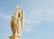 Św. Aniołowie Stróżowie, „przyjaciele ludzkich losów”