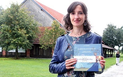 Autorka książki „Na skrzydłach Karoliny Anna Krajewska jest mamą 7-miesięcznej Karolinki.