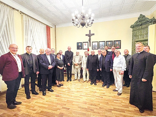 	Delegacje różnych denominacji oraz gmin żydowskiej i muzułmańskiej od lat podejmują na Śląsku wiele wspólnych działań.