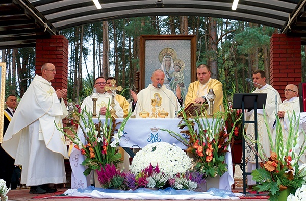 Mszy Świętej przewodniczył bp Marek Solarczyk.