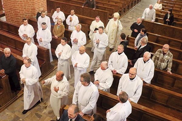Uroczystości przewodniczył bp Jacek Jezierski.
