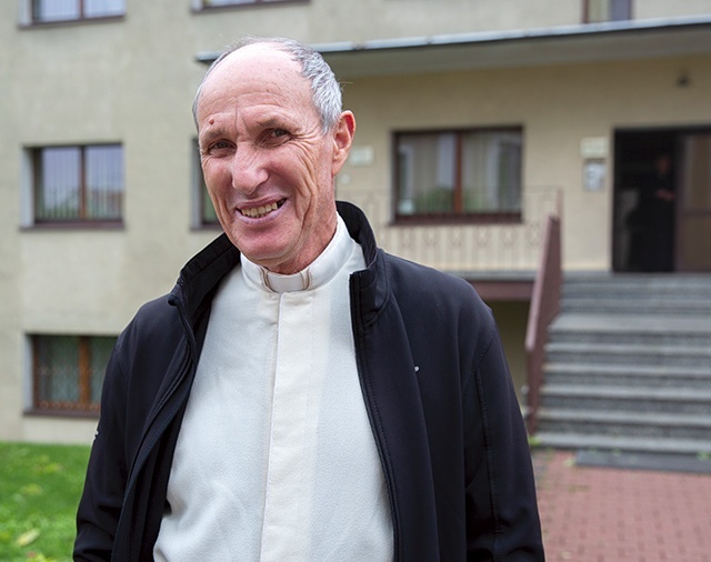 Ks. Henryk Kaszuba od 34 lat posługuje na Czerwonej Wyspie.