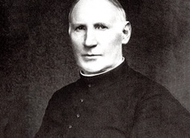Kapłan na zdjęciu  z ok. 1930 roku.