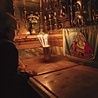 Archeolodzy potwierdzili, że grób, w którym złożono ciało Jezusa, znajdował się za murami miasta. Na zdjęciu wnętrze grobu Bożego w Jerozolimie.