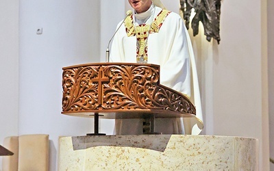 	11 listopada abp Adrian Galbas również wygłosił homilię. 