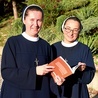 S. Barbara (z lewej) i s. Agata współpracowały przy tworzeniu publikacji.