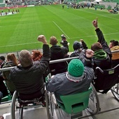 Kiedyś środowisko osób z niepełnosprawnościami nie wierzyło, że stadiony mogą być dla nich bezpieczne i otwarte.